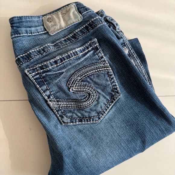 Silver Women's Aiko Blue Bootcut Thick Stitch Embellished Jeans Size 27x33 - Picture 1 of 6